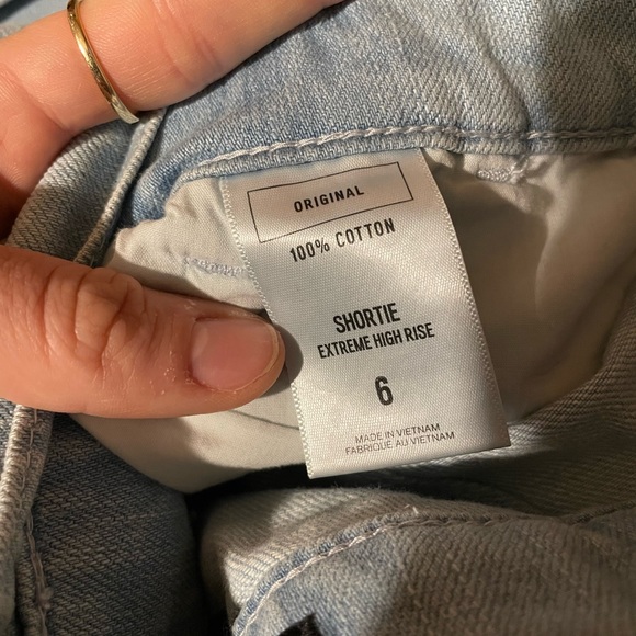 Express Denim Paper-bag Shorts with tie and zipper - Picture 3 of 4